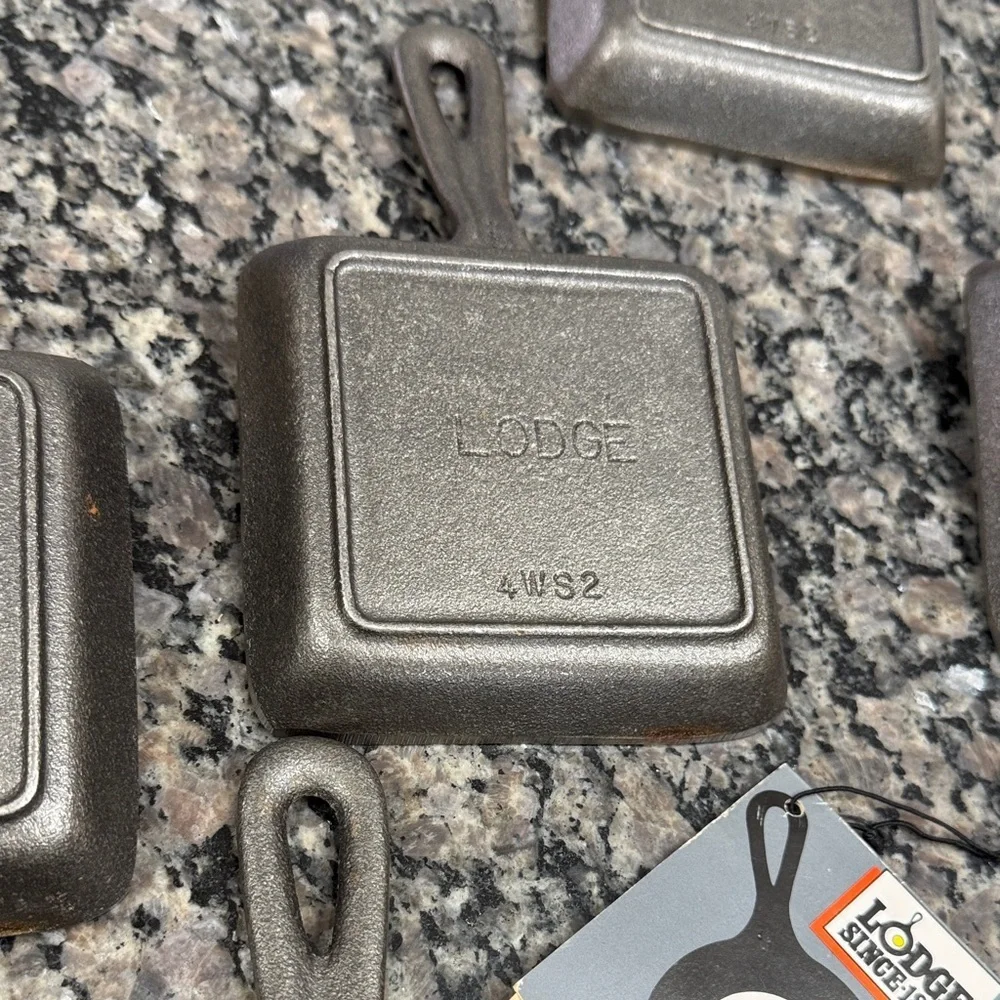 Lodge Square Cast Iron Mini Skillets lot of 6